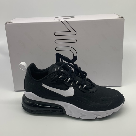 Nike Air Max 270 React Womens Black White shoes - Picture 5 of 7